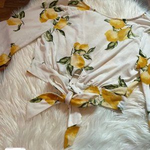 NWT Gypsies and Moondust Lemon Blouse - Size Large